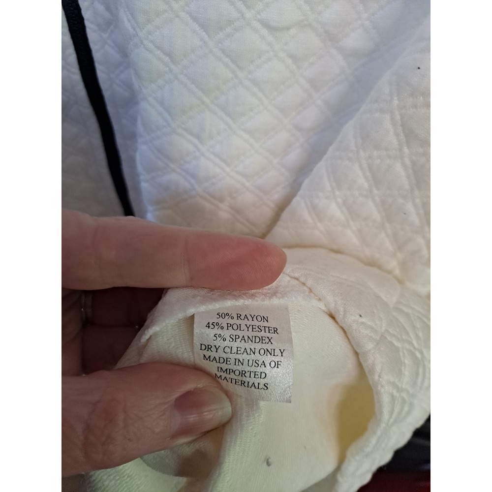 Caroline Rose Quilted White Full‎ Zip Vest Size Medium - Picture 5 of 7